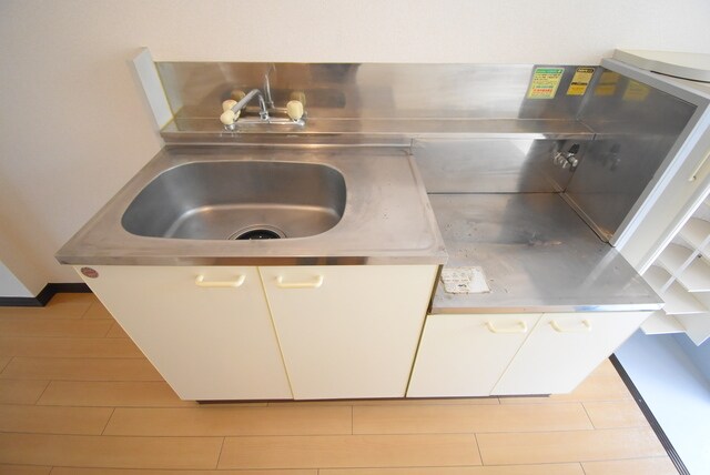 物件内観写真4　(※別室参考写真)