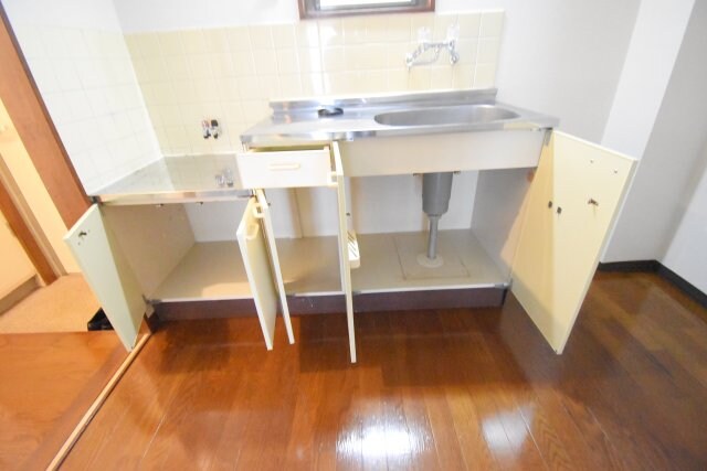 物件内観写真5　(※別室参考写真)