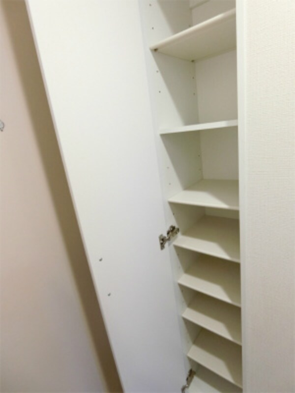 収納(たっぷりとした収納スペースです)