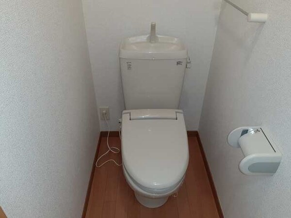 トイレ(落ち着いたトイレです)