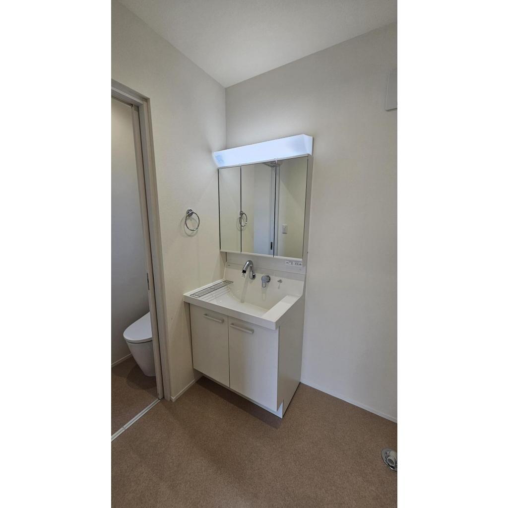 物件内観写真12　(洗面所)