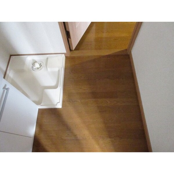 建物設備(洗濯置き場)