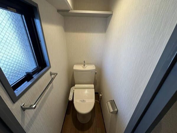 トイレ(※同建物別部屋参考写真)