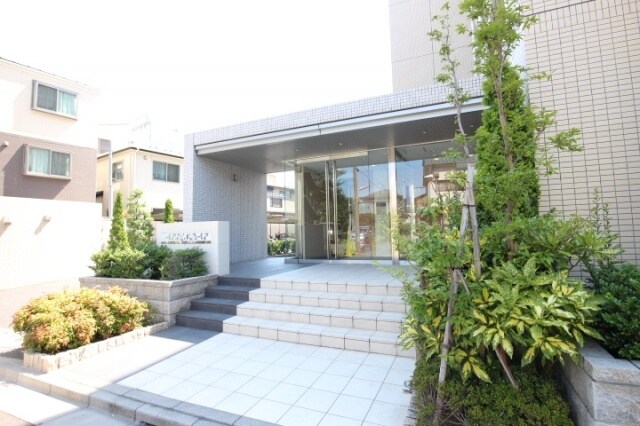 物件外観写真2　(エントランス)