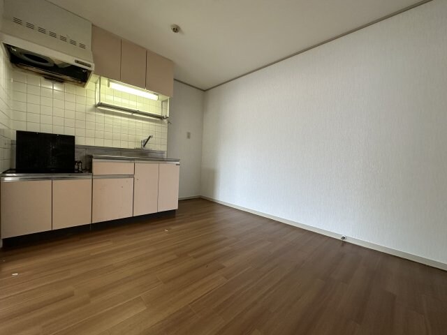 物件内観写真4　(※別室参考写真)