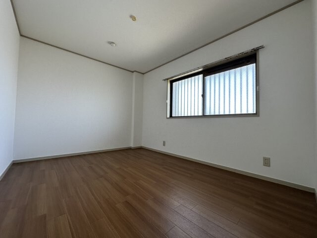 物件内観写真20　(※クリーニング前)