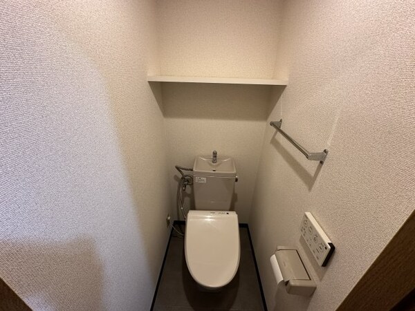 トイレ(※別室参考写真)