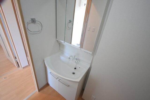 物件内観写真5　(＊別部屋参考写真)