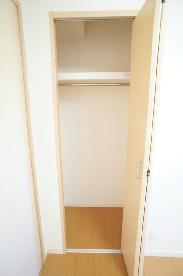 収納(たっぷりとした収納スペースです)