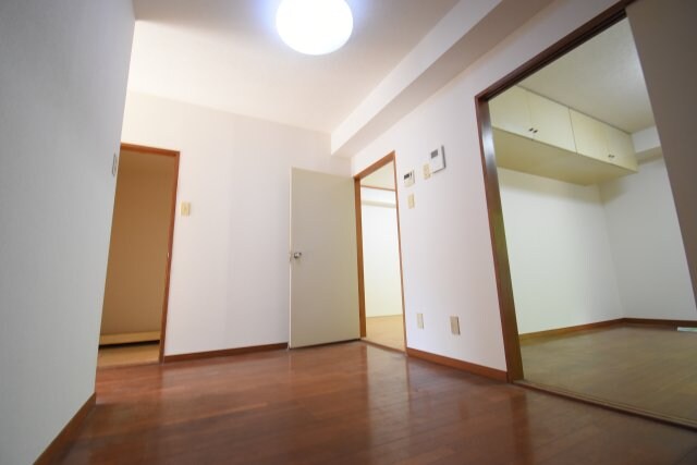 物件内観写真4　(別号室参考写真)