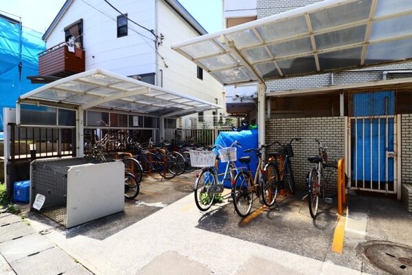 建物設備(駐輪場)