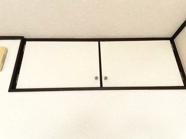 物件内観写真8　(収納豊富です)