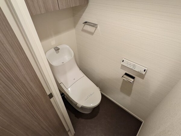 トイレ(ゆったりとした空間のトイレです)
