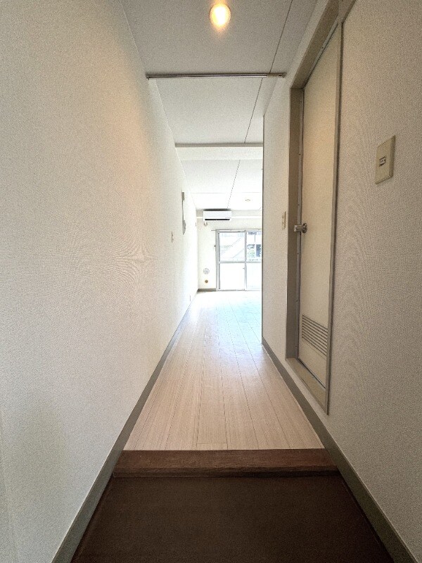 玄関(※別部屋)