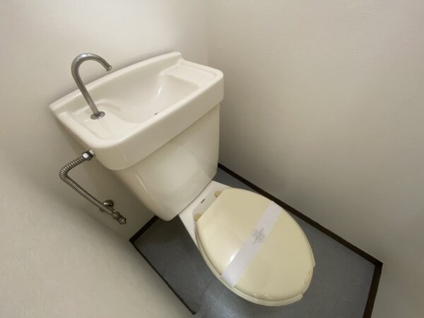 トイレ(シンプルで使いやすいトイレです)