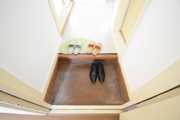 玄関(他号室写真)