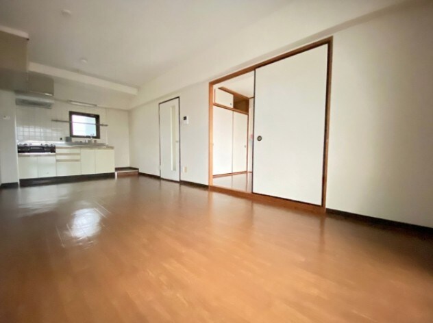 物件内観写真4　(※別部屋参考画像です。)