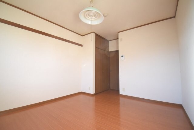 物件内観写真9　(他号室写真)