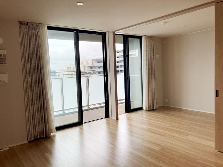 物件内観写真9　(使い勝手のいい寝室です)