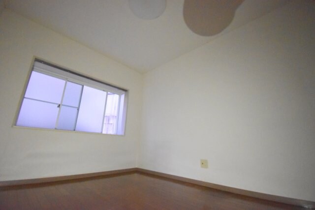 物件内観写真4　(※別部屋参考画像です。)