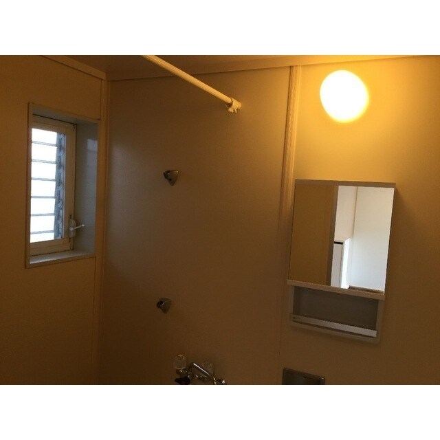 物件内観写真9　(お風呂です)