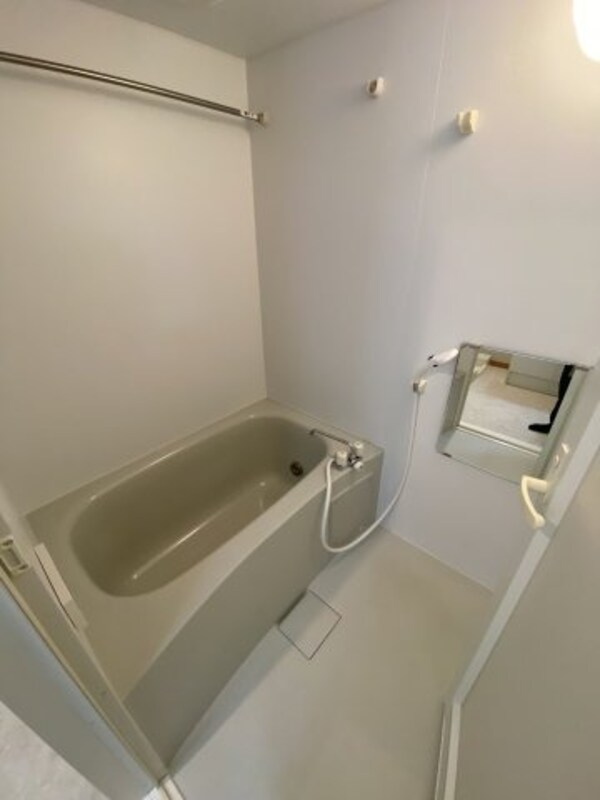 浴室(※別部屋参考画像です。)