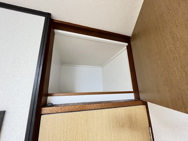 玄関(※別部屋写真参照)