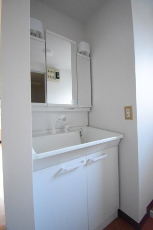 洗面・脱衣所(※他の室内写真になります)