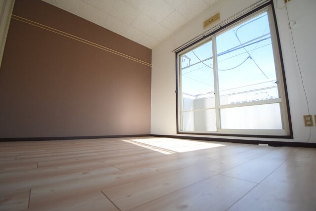 物件内観写真5　(別部屋同仕様のお部屋のお写真です。)