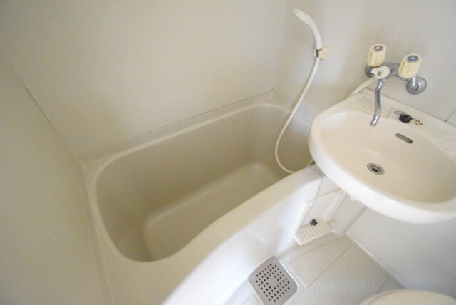 物件内観写真8　(別部屋同仕様のお部屋のお写真です。)