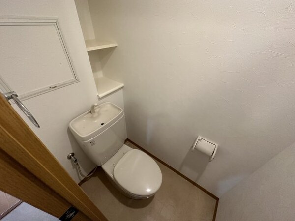 トイレ(※別室参考写真)