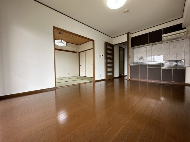 物件内観写真3　(※別室参考写真)