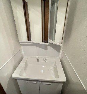 物件内観写真7　(※別室参考写真)