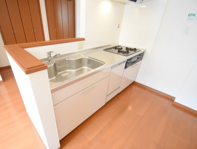 物件内観写真4　(※別室参考写真)