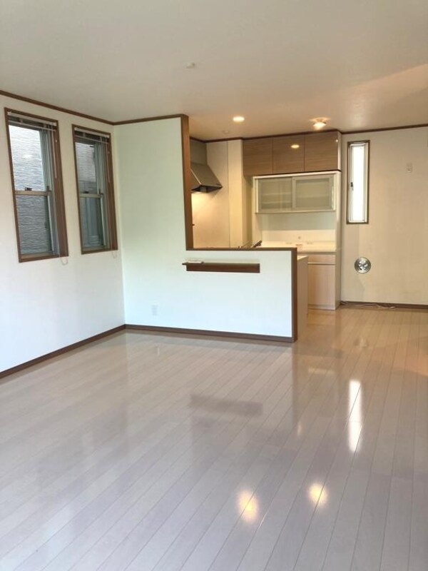 居室(使いやすい居間です)