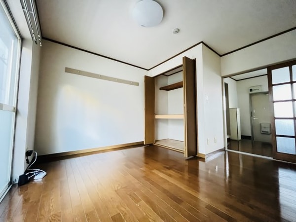 居室(別室参考写真（反転の可能性有）)