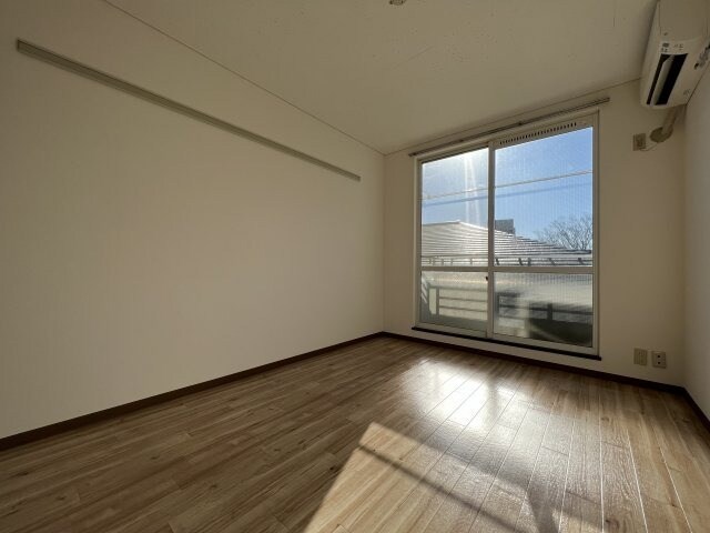 物件内観写真4　(※別室参考写真)