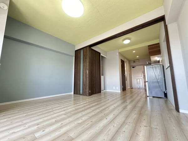 居室(ゆったり過ごせる居間です)