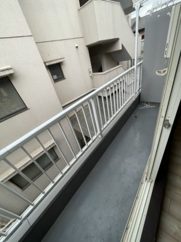 バルコニー(※別部屋参考画像です。)