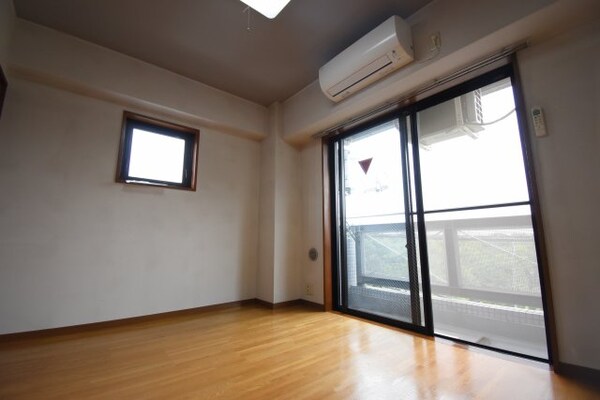 居室(※他の室内写真になります)