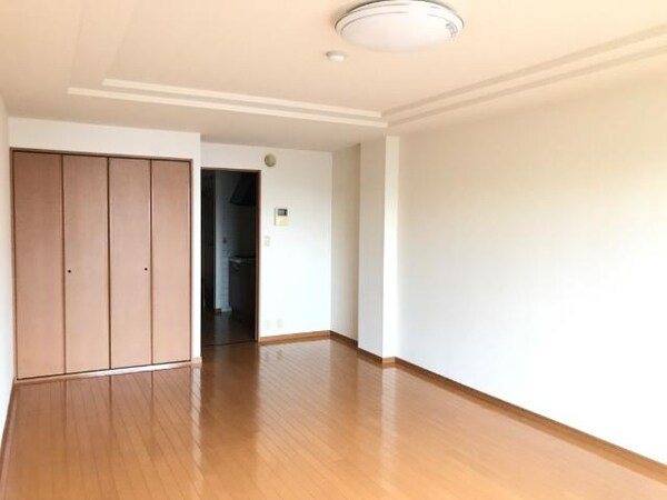 内装他(室内)