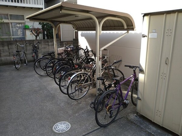 建物設備(駐輪場　自転車＆原付のみ駐輪可)