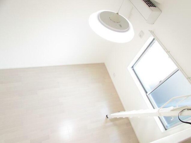 物件内観写真4　(同物件別部屋参考写真です。)