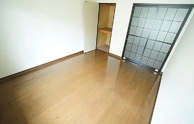 物件内観写真6　(※別室参考写真)