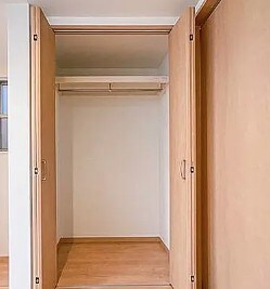 物件内観写真10　(※別室参考写真)