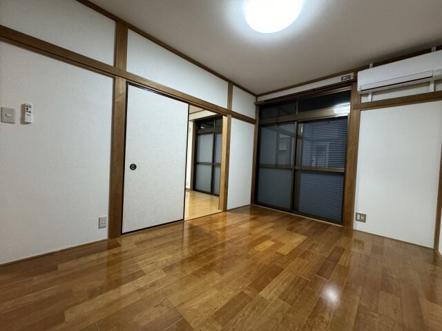 物件内観写真8　(同物件別部屋参考写真です。)