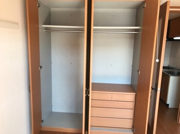 収納(同物件別部屋参考写真です。)