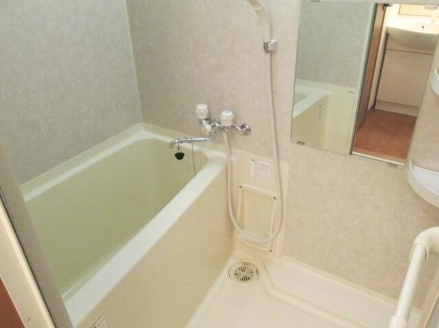 物件内観写真8　(同物件別部屋参考写真です。)