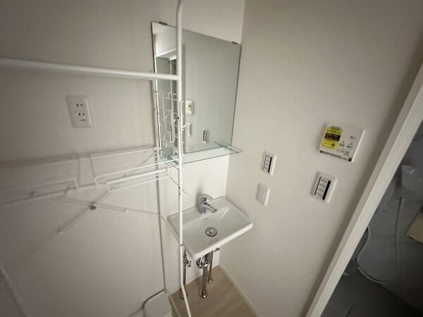 独立洗面台