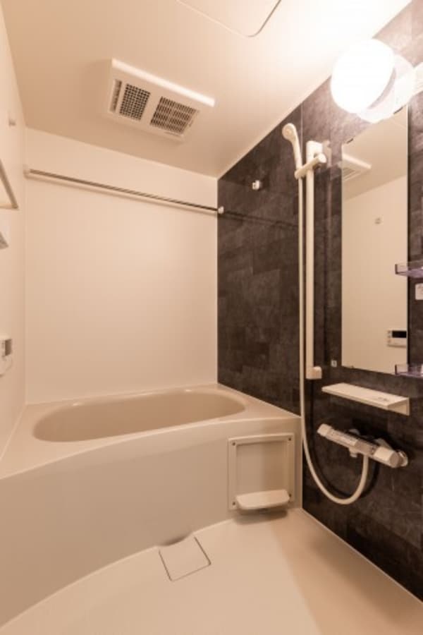 浴室(同物件別部屋参考写真です。)